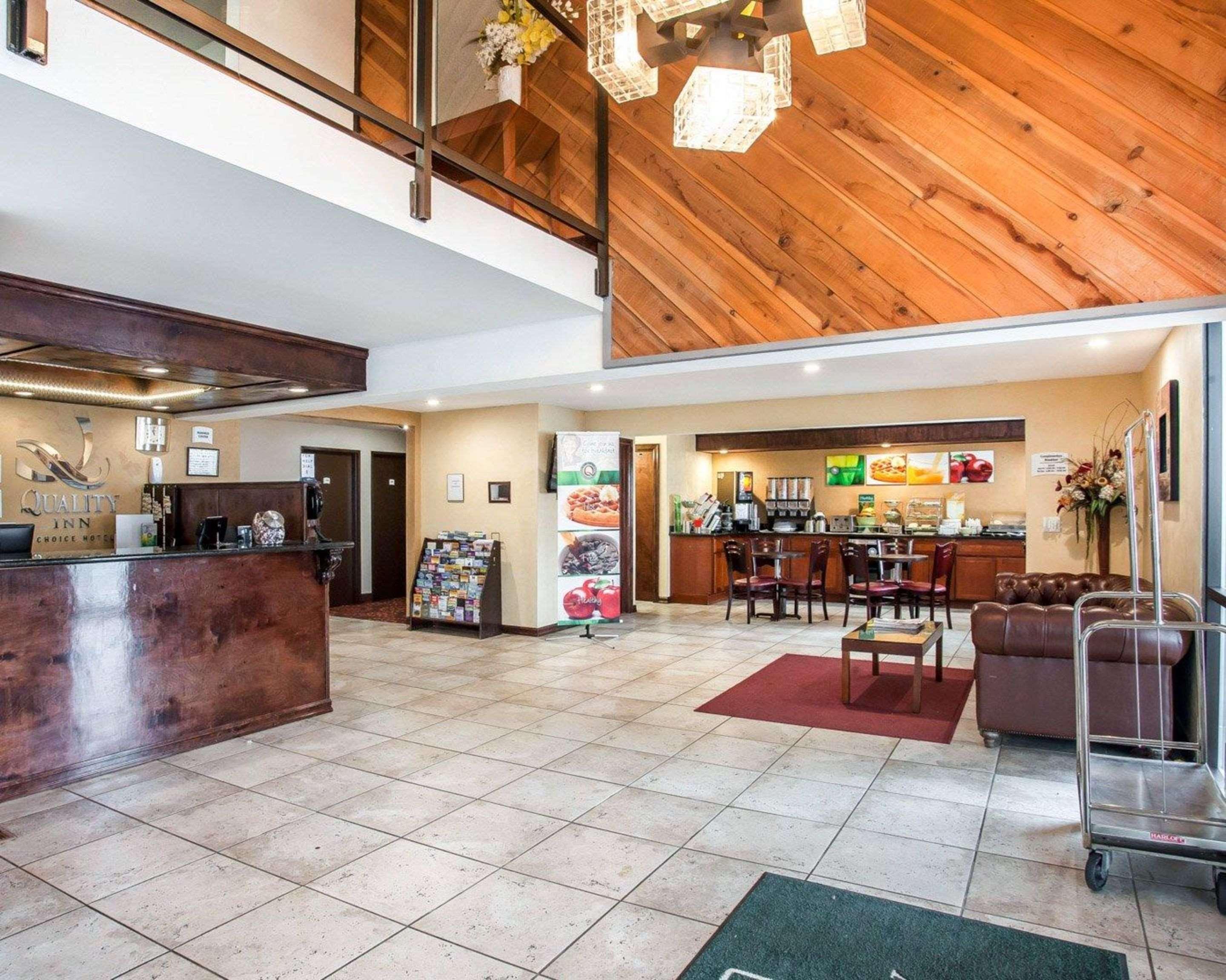 Quality Inn & Suites Okanogan - Omak Bagian luar foto